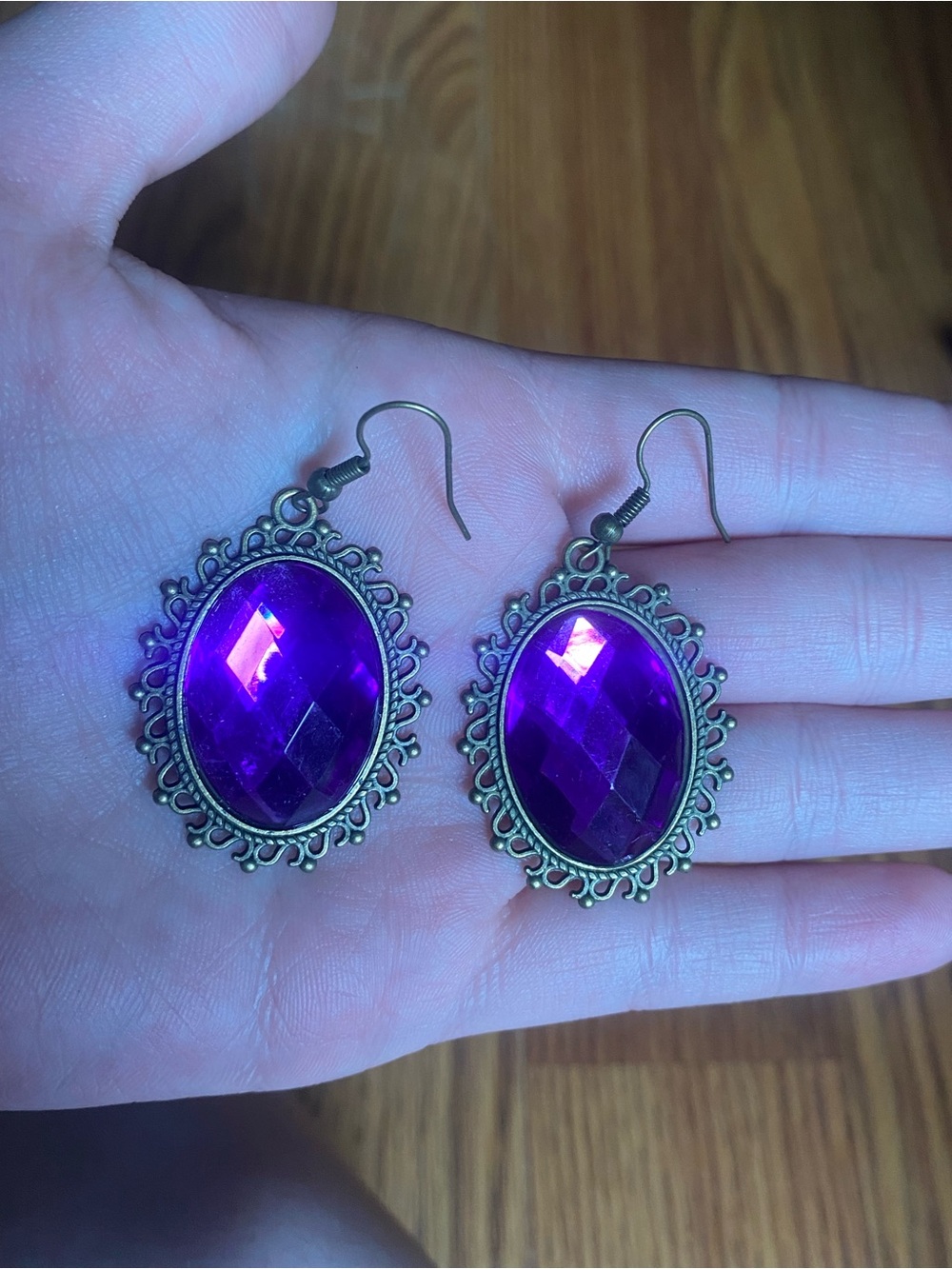 Assorted Women's Earring Set Bundle - Picture 13 of 15